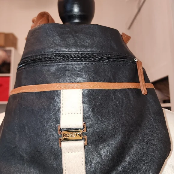 Preowned Rosetti‎ black and tan crossbody - Picture 3 of 8